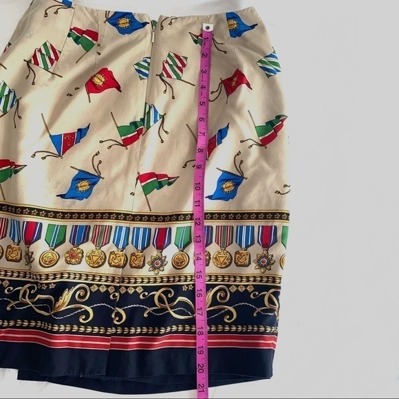 Talbots silk mini skirt printed flags - Picture 4 of 8